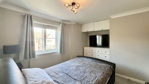 Photo 25- click for photo gallery